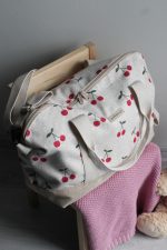 Torba do wózka z wyprawką na spacer i zapasowym ubrankiem - obrazek 2